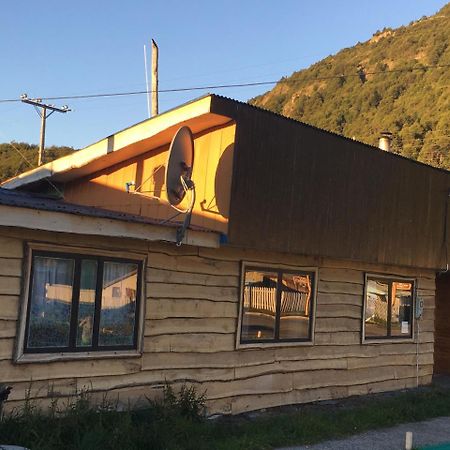 Puesto Canogas Hostal Villa O'Higgins 外观 照片